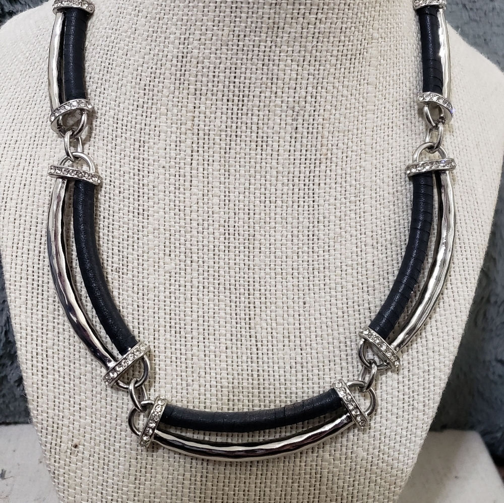 Hero necklace